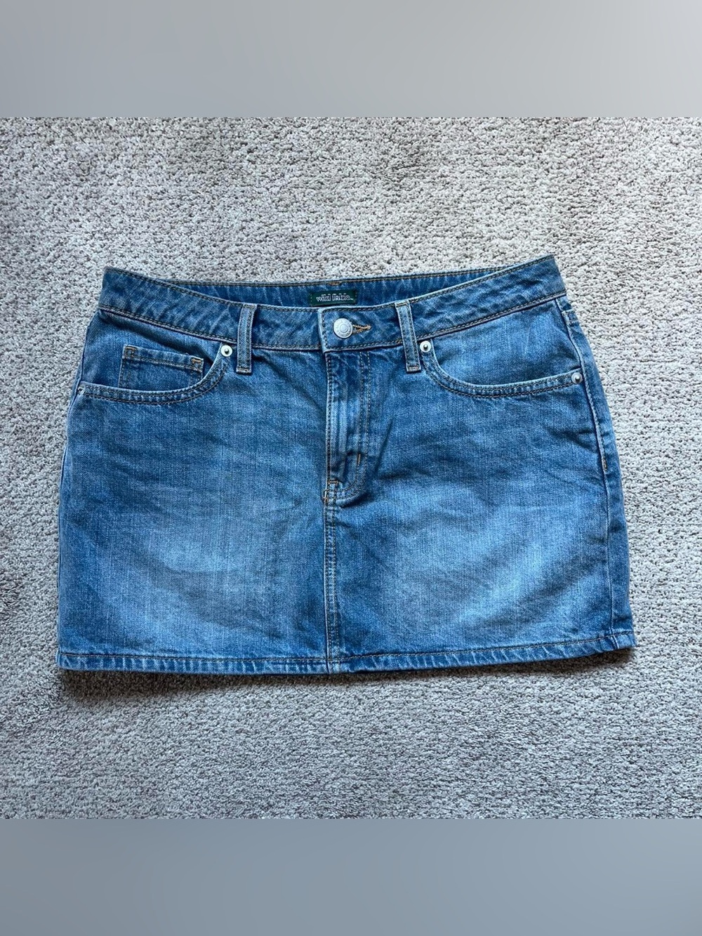 mini skirt